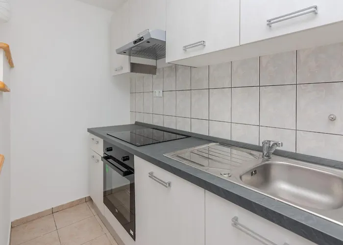 Family Friendly House With A Parking Space Zaton, Zadar - 23570 بيت للعطل