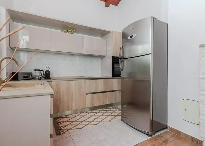 Family Friendly House With A Parking Space Zaton, Zadar - 23570 بيت للعطل زاتون