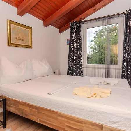 Family Friendly House With A Parking Space Zaton, Zadar - 23570 Zaton (Zadar)