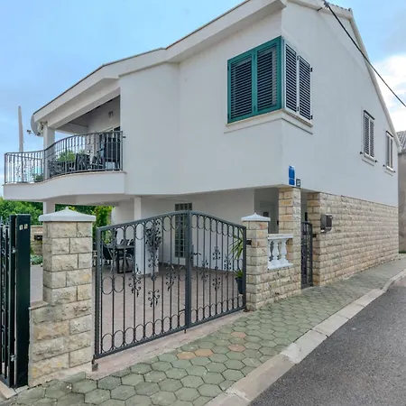 Family Friendly House With A Parking Space Zaton, Zadar - 23570 Ferienhaus Zaton (Zadar)