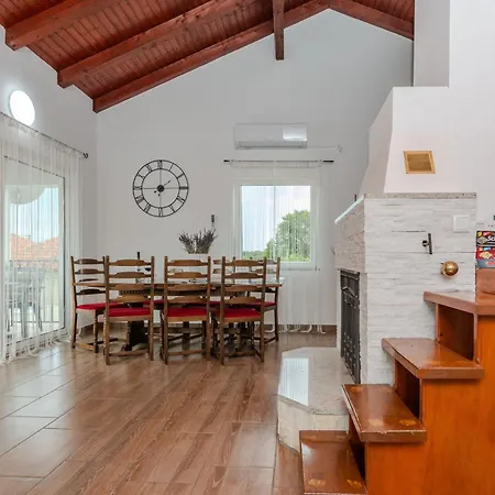 Feriehus Family Friendly House With A Parking Space Zaton, Zadar - 23570 Zaton (Zadar)