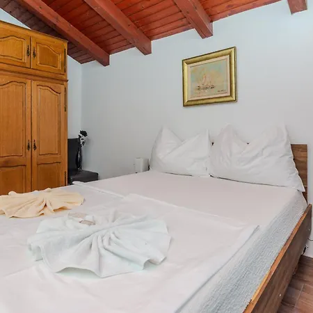 Family Friendly House With A Parking Space Zaton, Zadar - 23570 Feriehus Zaton (Zadar)