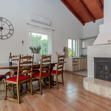 Family Friendly House With A Parking Space Zaton, Zadar - 23570